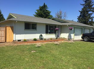 752 W Fairview Dr, Springfield, OR 97477