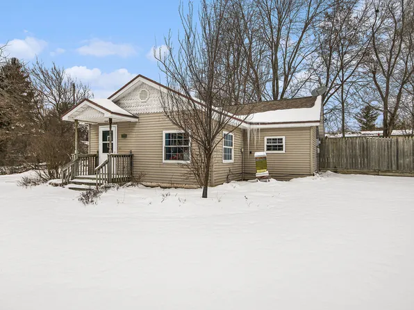 1415 Four Mile Rd NE, Grand Rapids, MI 49525