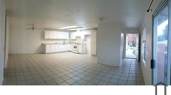3 bed, 1300 sqft, $2,450 — Photo 2