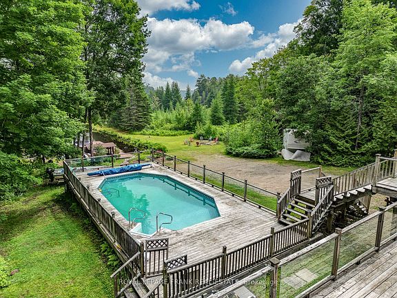 2nd image of 1013 Merrick Dr