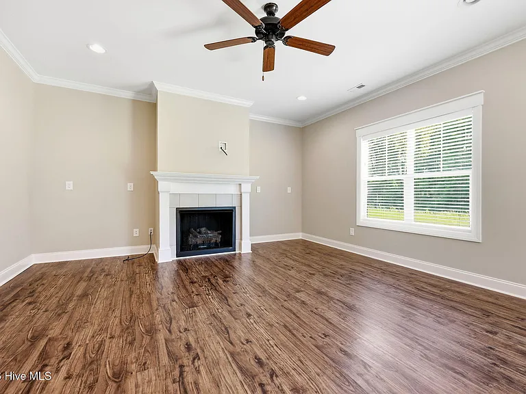 318 Dunston Rd — Photo 14
