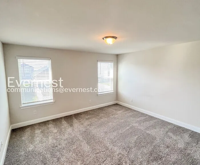 4522 Skywood Ln — Photo 7