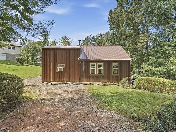 3rd image of 33065 Akron Boat Club Rd