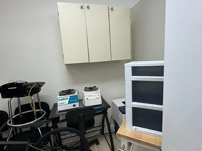 1005 Rahway Ave #11 — Photo 1