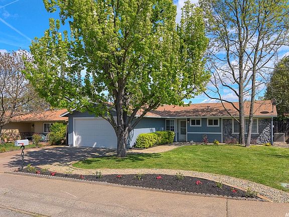 2nd image of 8960 Aksarben Dr