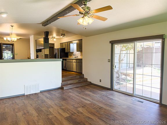 4th image of 15921 E 131st St S APT 2