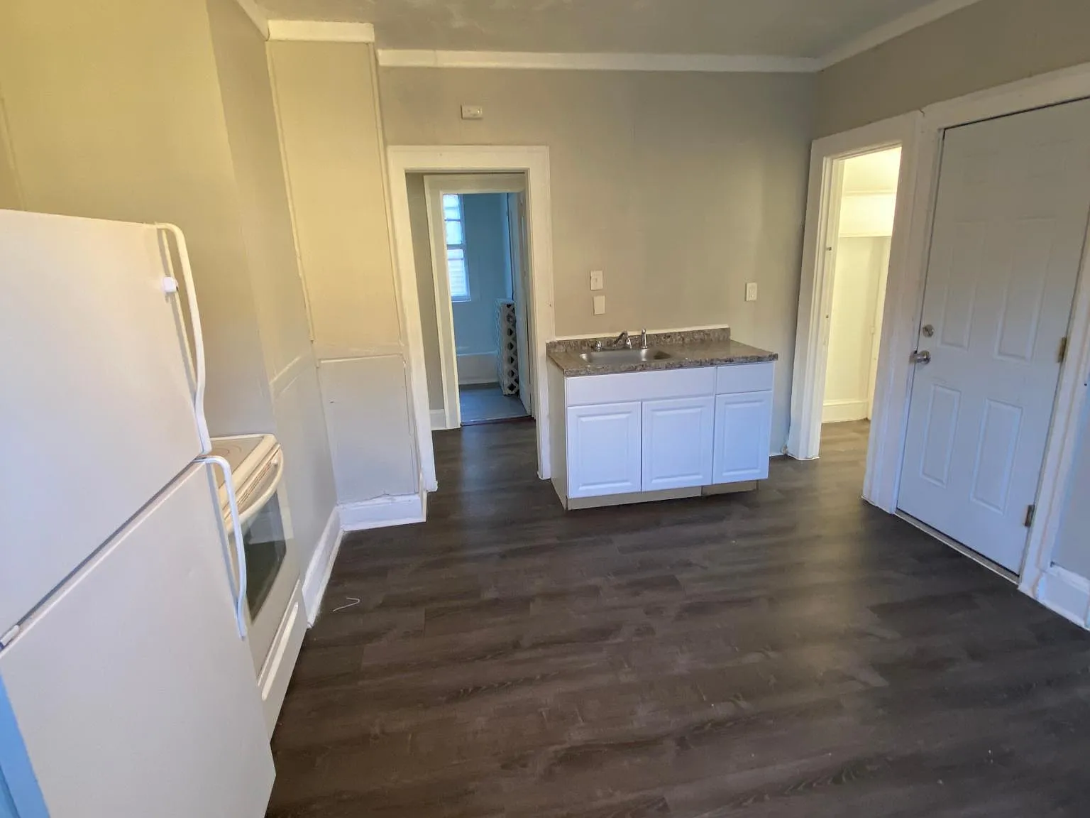 4 bed, 1400 sqft, $1,825 — Photo 2