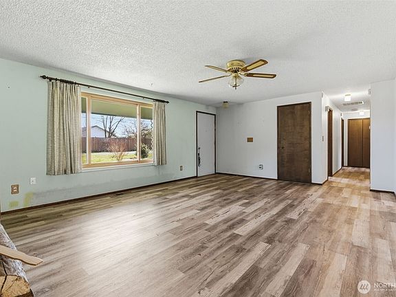 4th image of 18731 Nutmeg Street SW