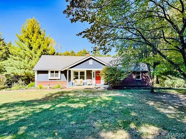 383 Big Cedar Dr, Foristell, MO 63348