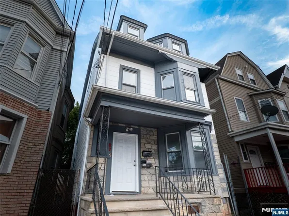 87 2nd Street, Newark, NJ 07107