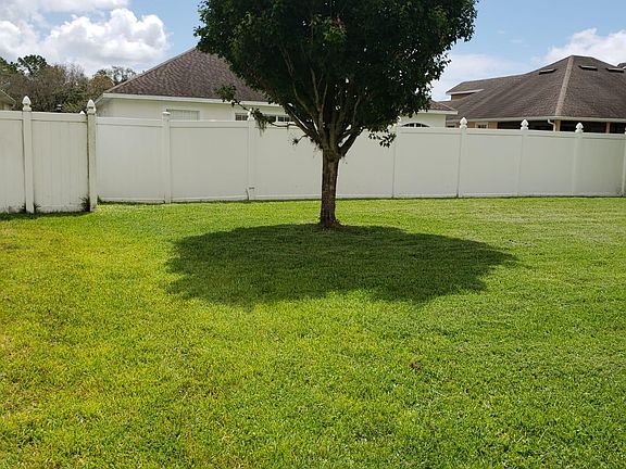 3rd image of 16630 Tudor Grove Dr