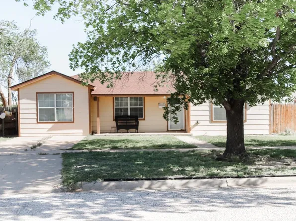 303 SE 5th St, Plainview, TX 79072