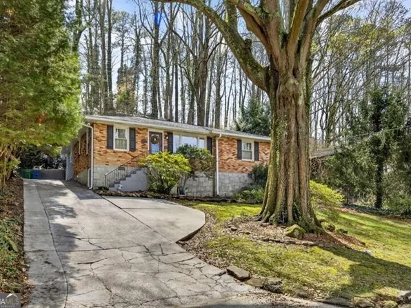 908 Scott Cir, Decatur, GA 30033