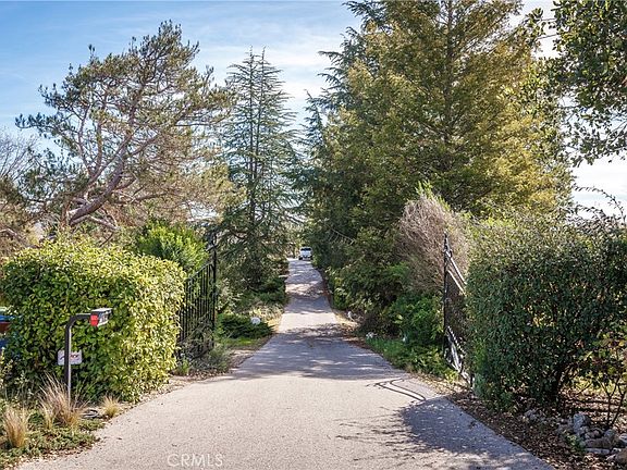 3rd image of 9290 Carmel Rd