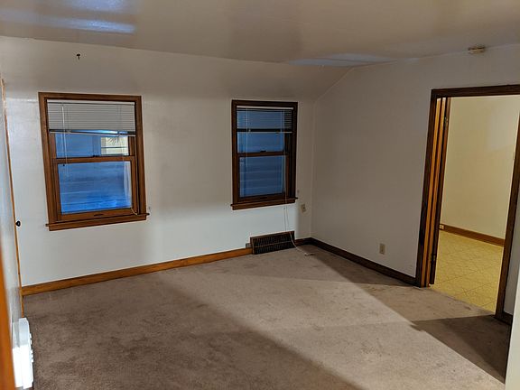 3rd image of 1532 E Saveland Ave #2