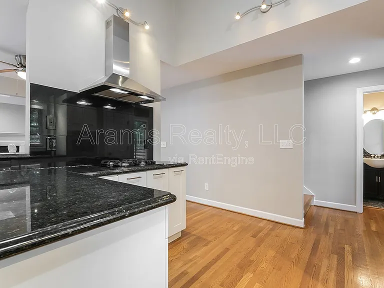 280 Halah Cir NE — Photo 5