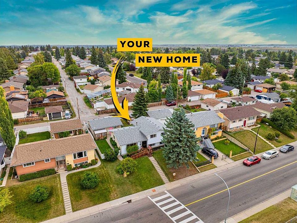 1st image of 412 S 78th Ave NE