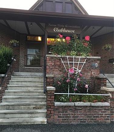 4th image of 558 Sierra Vista Ln
