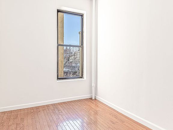 4th image of 170 Thompson St #11F