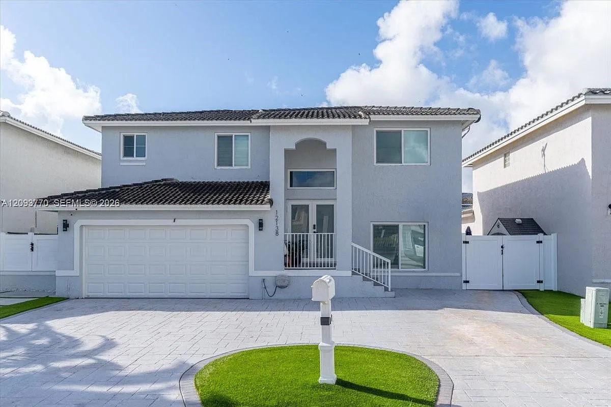 Biscayne Point South — Photo 1
