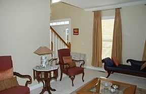3rd image of 705 Glen Oaks Pl
