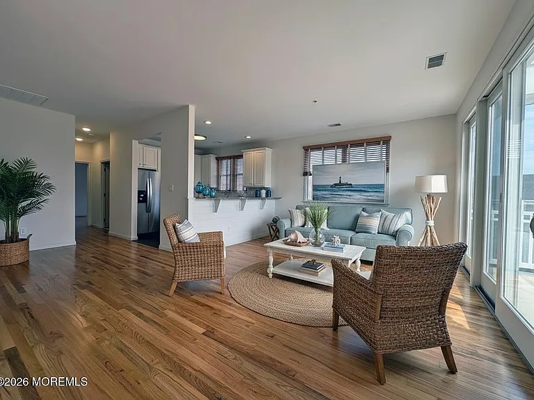 1005 Trenton Ave #4 — Photo 10