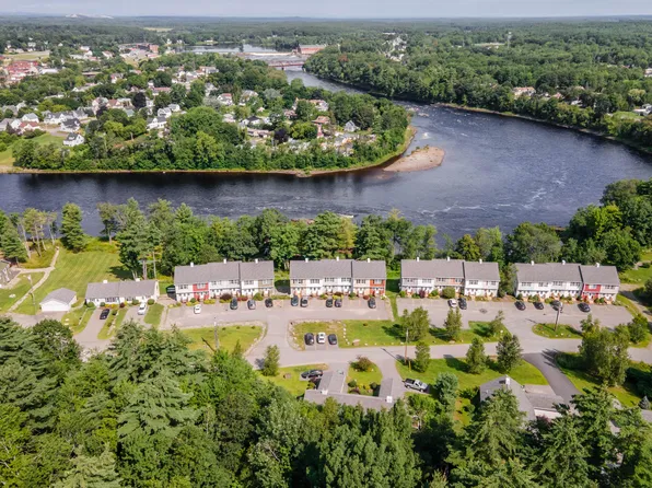 47 River Village Drive #47, Milford, ME 04461