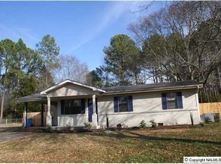 232 Hampton Rd NW, Hartselle, AL 35640