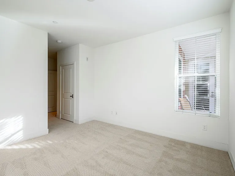 2349 Jefferson St #121 — Photo 11