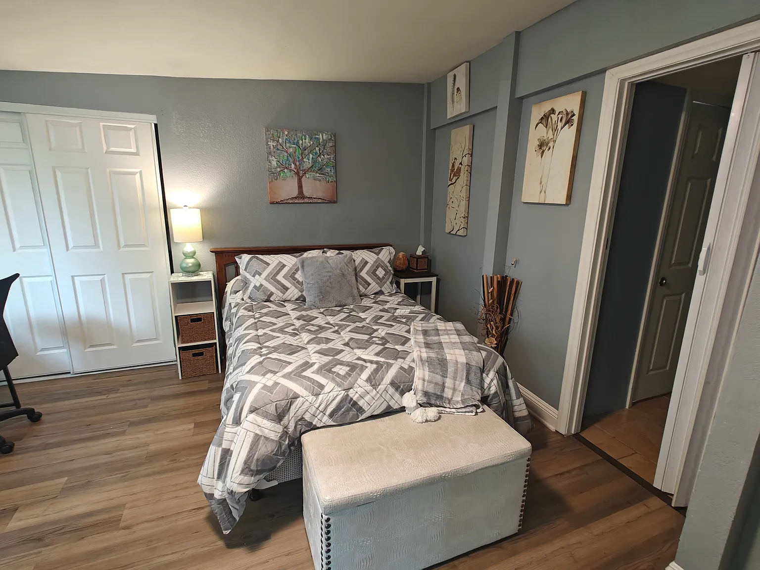 1122 Westwood Dr — Photo 1