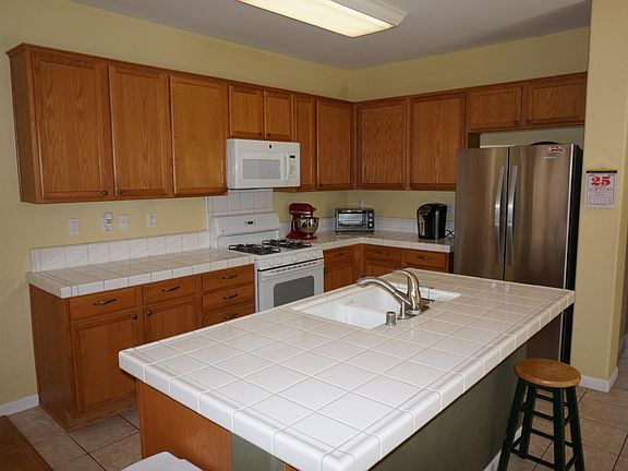2nd image of 130 Lighthouse Dr