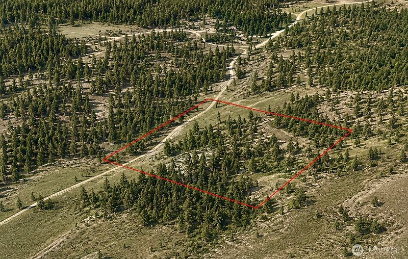 2nd image of 580 Pontiac Ridge Road