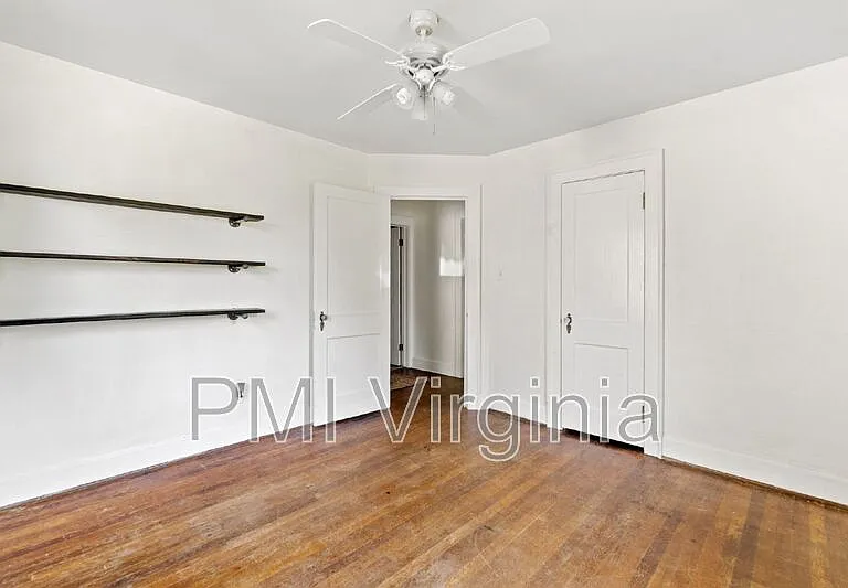 818 W 42nd St — Photo 7
