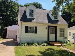 1403 Gordon Ave, Lansing, MI 48910