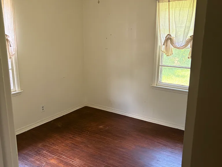 1307 N Broad St — Photo 6
