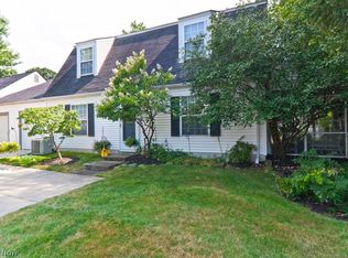 8080 Harbor Creek Dr, Mentor, OH 44060