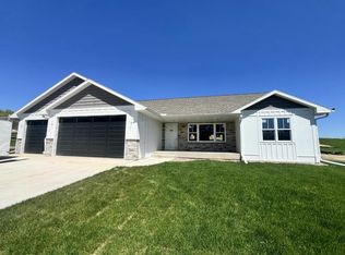 231 Heinig Way, Holmen, WI 54636