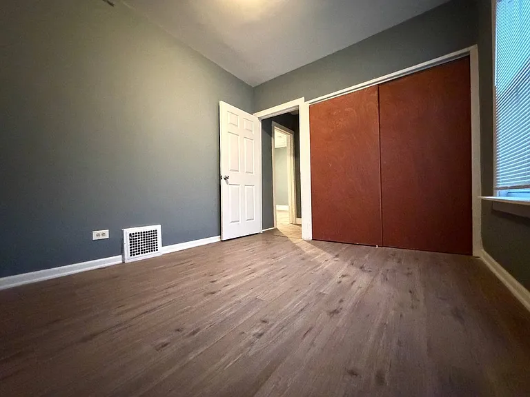 1309 W 110th Pl — Photo 9