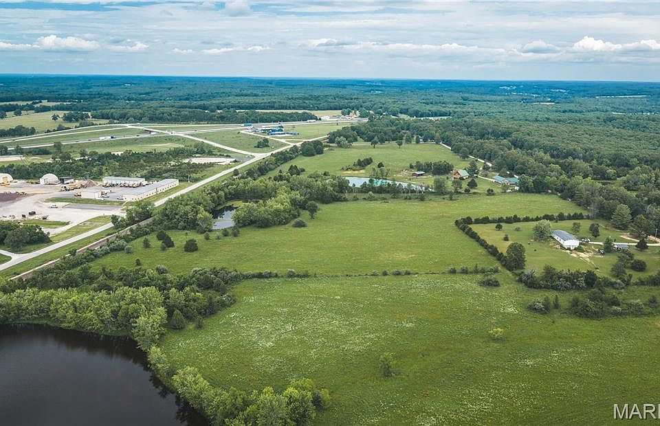 1st image of 66 Fish Farm Ln