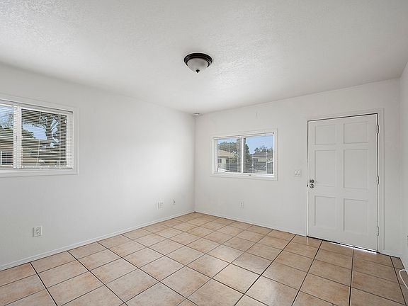 3rd image of 131 S 29th St