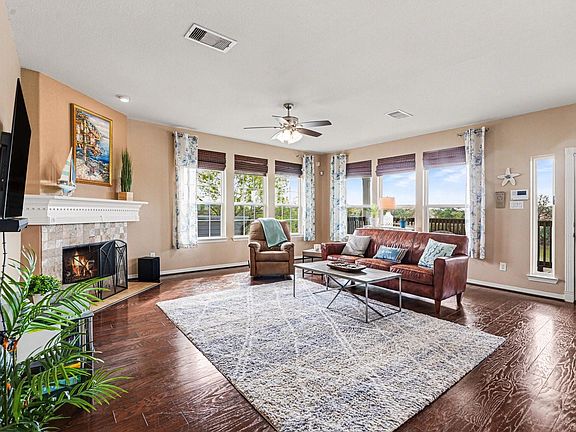 5th image of 1133 E Meyer Rd