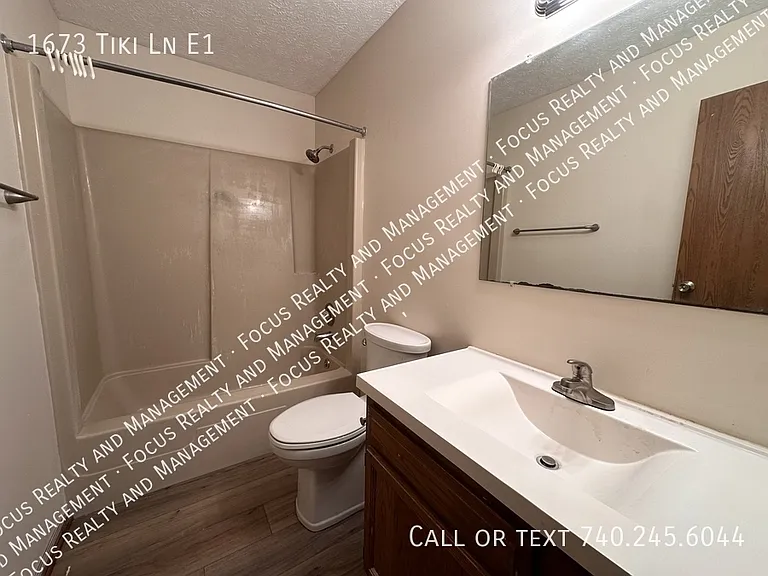 1673 Tiki Ln #E1 — Photo 9