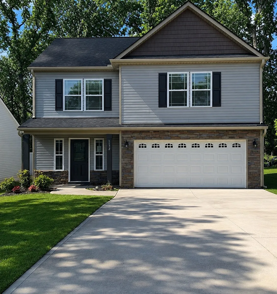 4 bed, 2.5 bath, 1780 sqft, $2,100 — Photo 2