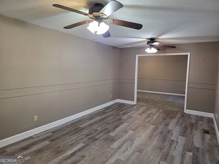 206 Old Lake Rd — Photo 4