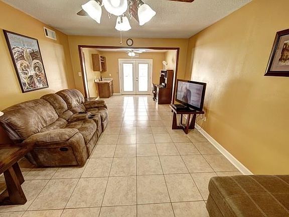 2nd image of 805 Guardian Ave