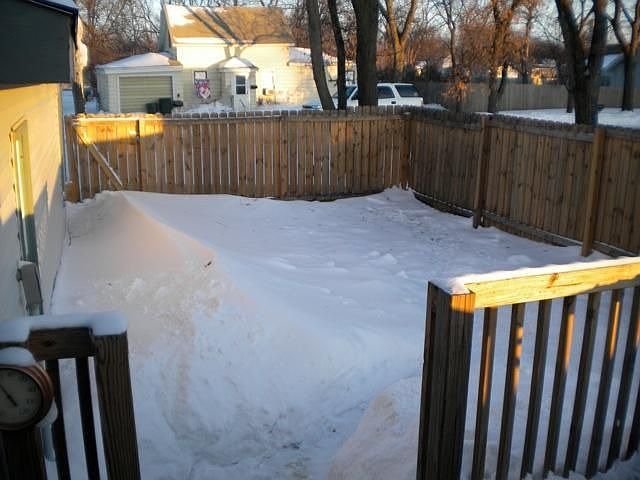 2nd image of 102 3rd Ave SW
