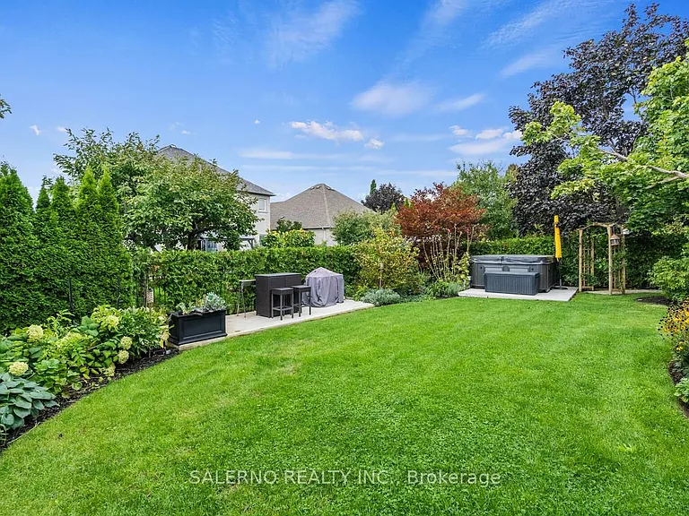 552 Vaughan Mills Rd — Photo 39