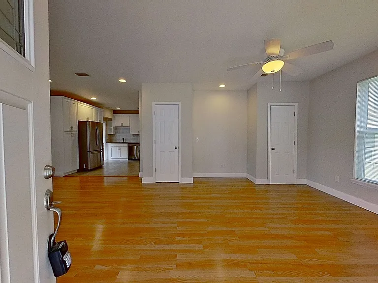 1844 Thacker Ave — Photo 5