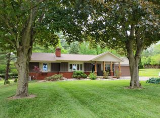 54851 Pine Rd, South Bend, IN 46628