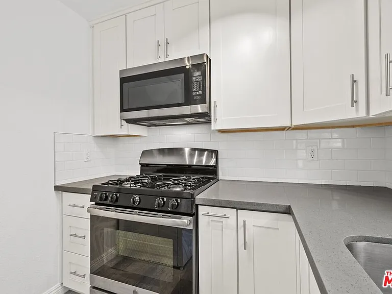 1556 W 227th St #1 — Photo 11